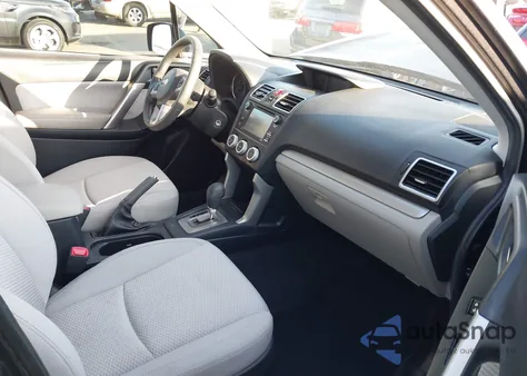 2018 Subaru Forester 2.5I из США, поврежденный, VIN JF2SJABC0JH601027